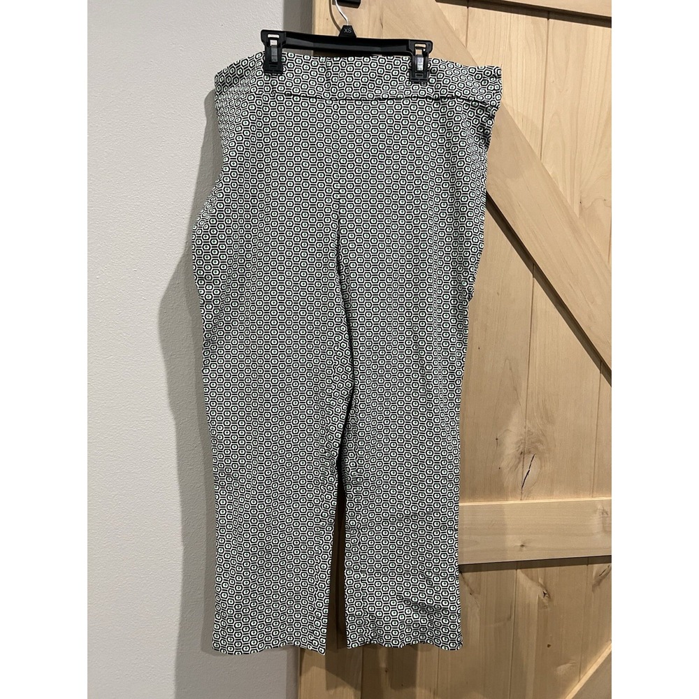 Women's Capri Pants Size 2X By JL Jules & Leopold Black White Green K63